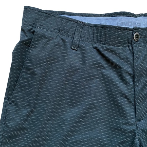 Under Armour Golf Shorts Mens Size 40 Performance Logo Stretch Grip Waist 10” - Picture 2 of 7